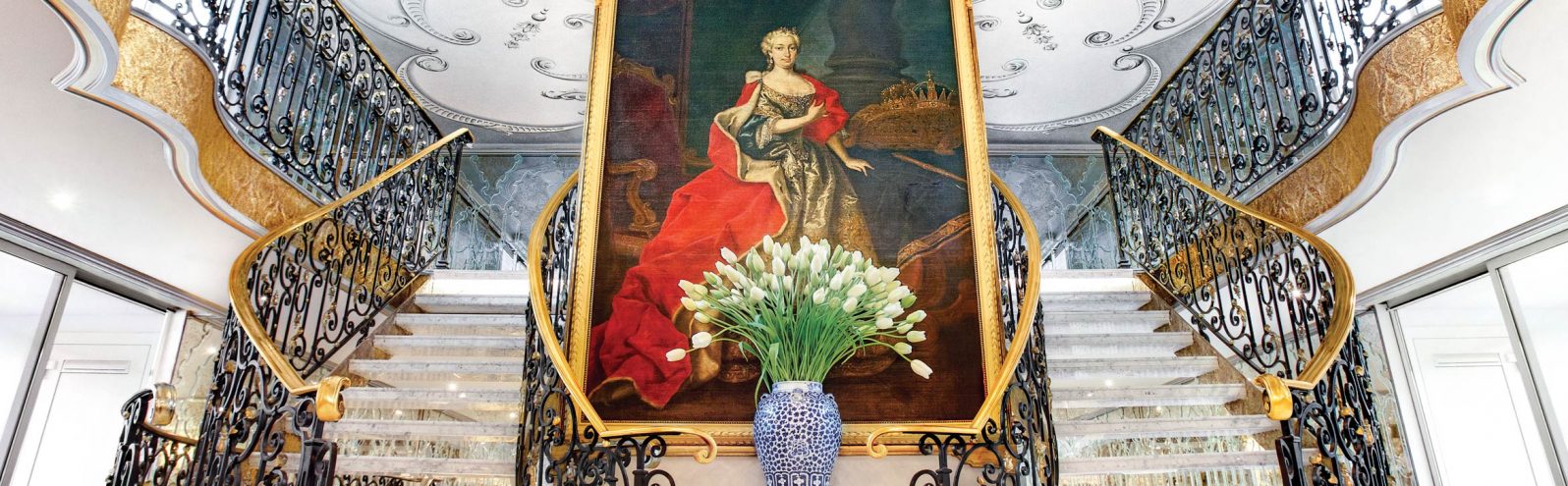 Why_Uniworld_Hero_SS_Maria_Theresa_Lobby_2800x724